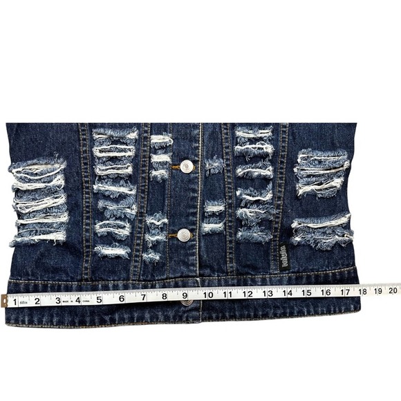 Furst Of A Kind LF Distressed Denim Jean Jacket Women’s Size Medium to Small - Picture 10 of 13